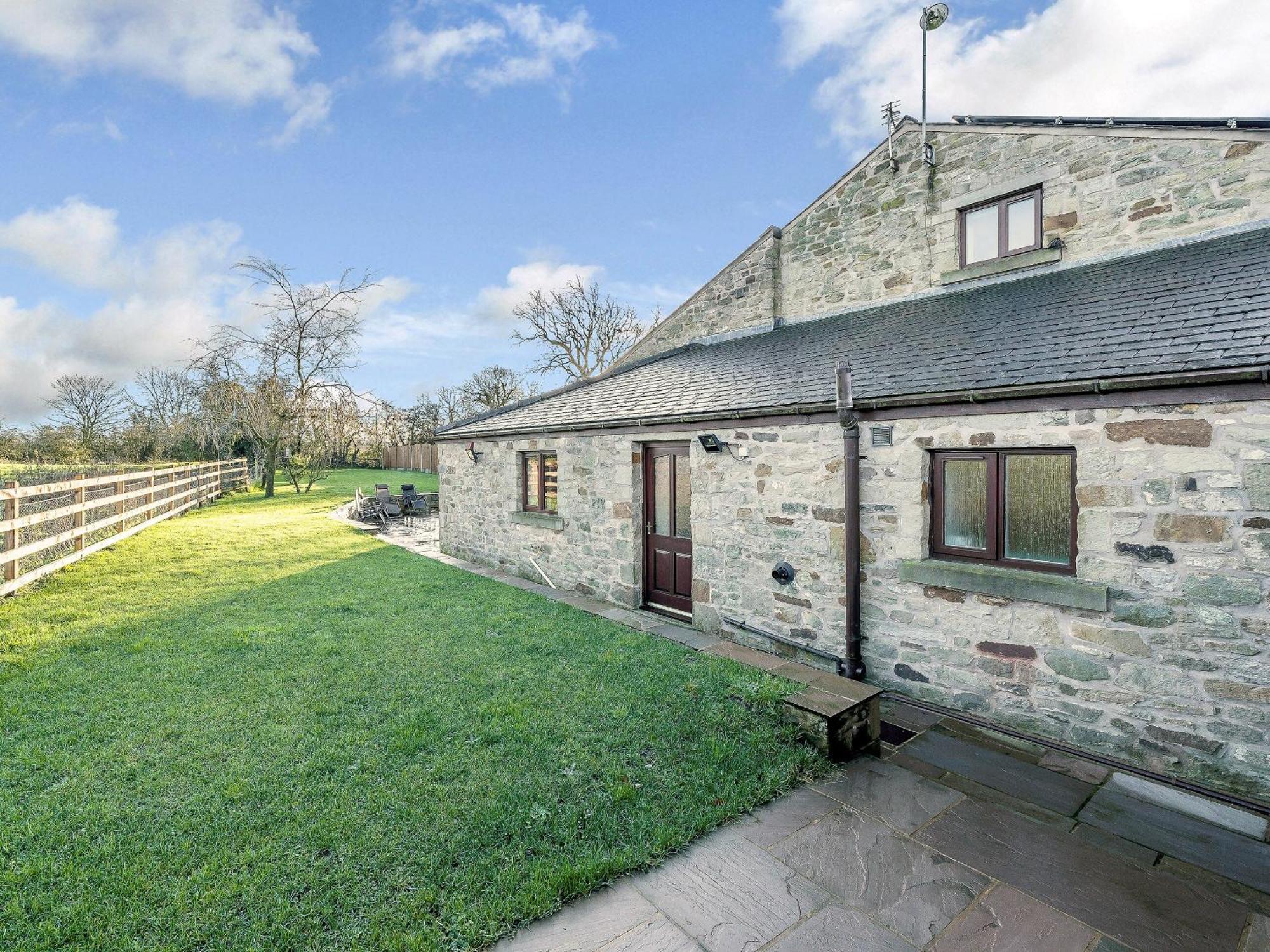 Adamsons Barn Villa Inglewhite Exterior photo